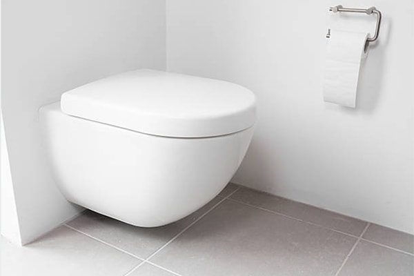 vvs gentofte badeværelse væghængt toilet